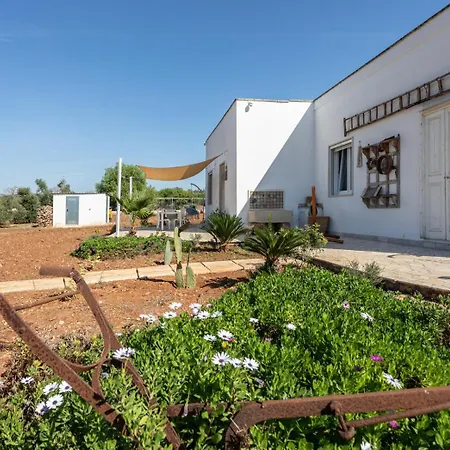 Andrea A Due Passi Dalla Sabbia - Apulia *